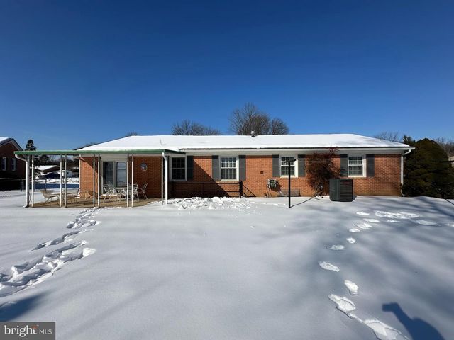 10829 OAK VALLEY DR, Hagerstown, MD 21740