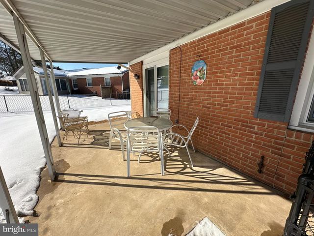 10829 OAK VALLEY DR, Hagerstown, MD 21740