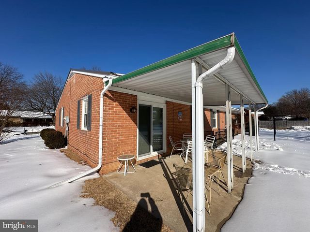 10829 OAK VALLEY DR, Hagerstown, MD 21740