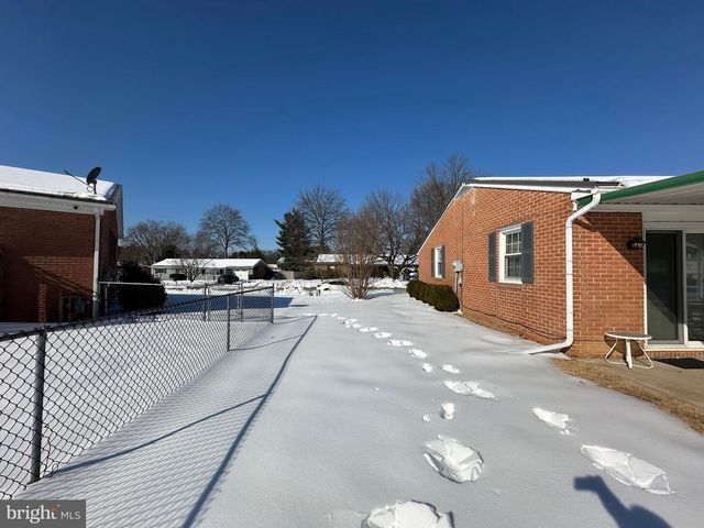 10829 OAK VALLEY DR, Hagerstown, MD 21740