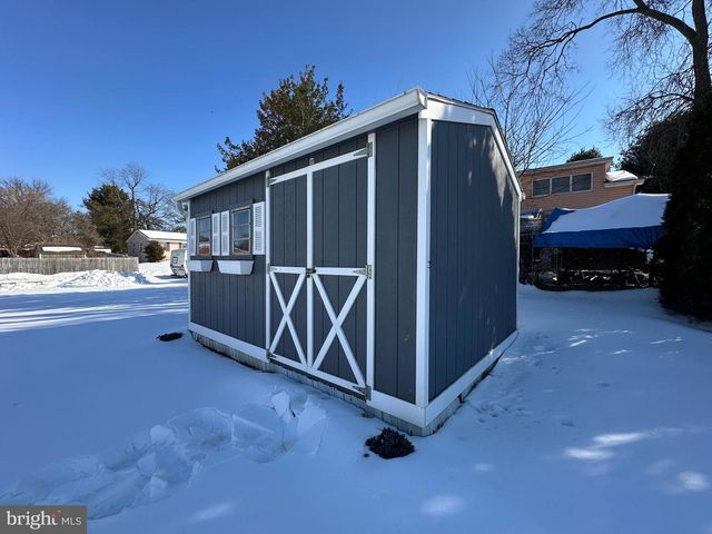 10829 OAK VALLEY DR, Hagerstown, MD 21740