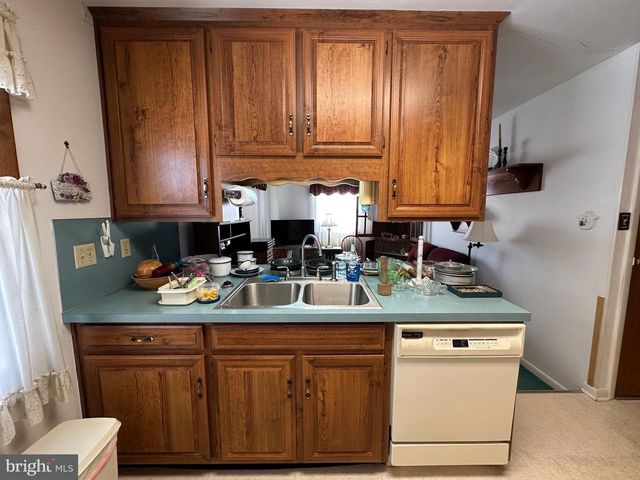 10829 OAK VALLEY DR, Hagerstown, MD 21740