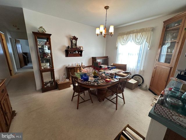 10829 OAK VALLEY DR, Hagerstown, MD 21740