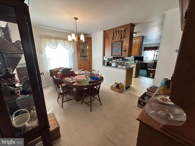 10829 OAK VALLEY DR, Hagerstown, MD 21740