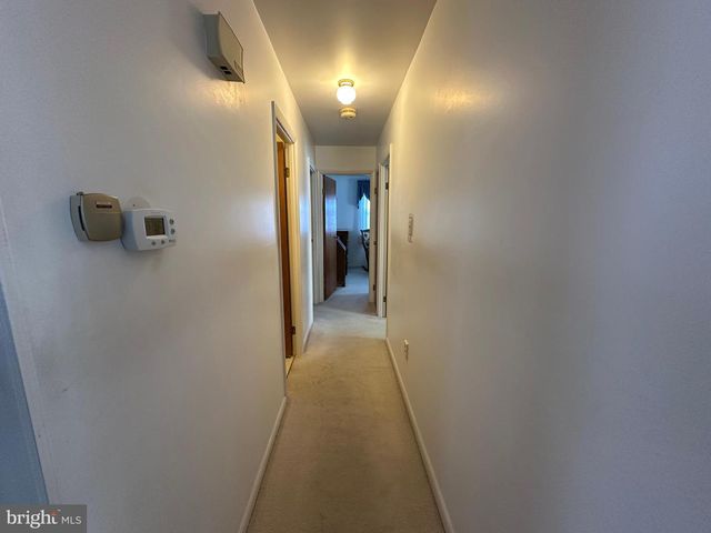 10829 OAK VALLEY DR, Hagerstown, MD 21740