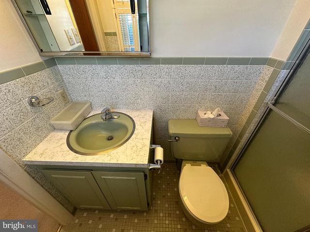 10829 OAK VALLEY DR, Hagerstown, MD 21740