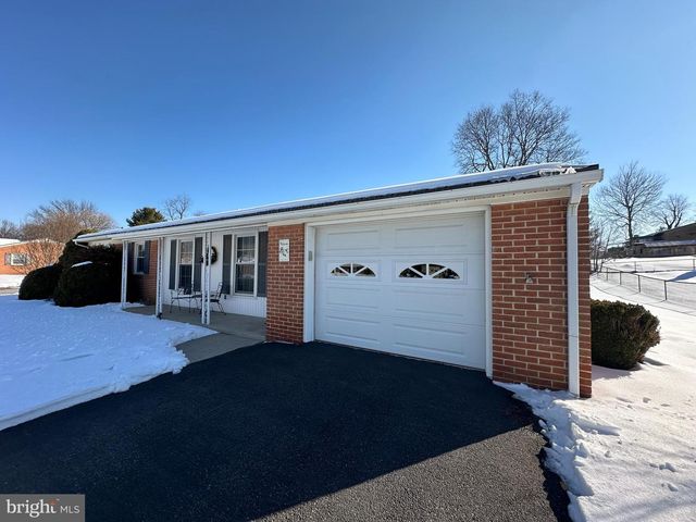 10829 OAK VALLEY DR, Hagerstown, MD 21740