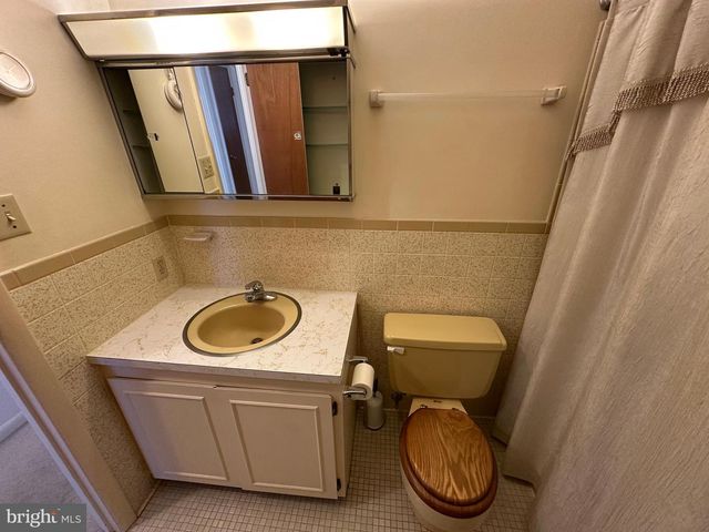 10829 OAK VALLEY DR, Hagerstown, MD 21740