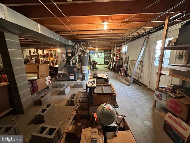 10829 OAK VALLEY DR, Hagerstown, MD 21740