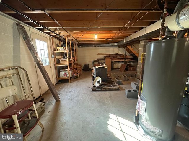 10829 OAK VALLEY DR, Hagerstown, MD 21740