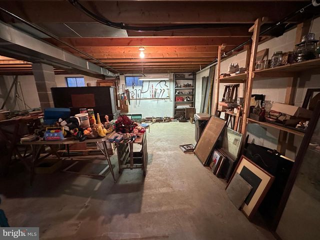 10829 OAK VALLEY DR, Hagerstown, MD 21740