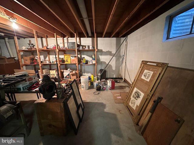 10829 OAK VALLEY DR, Hagerstown, MD 21740