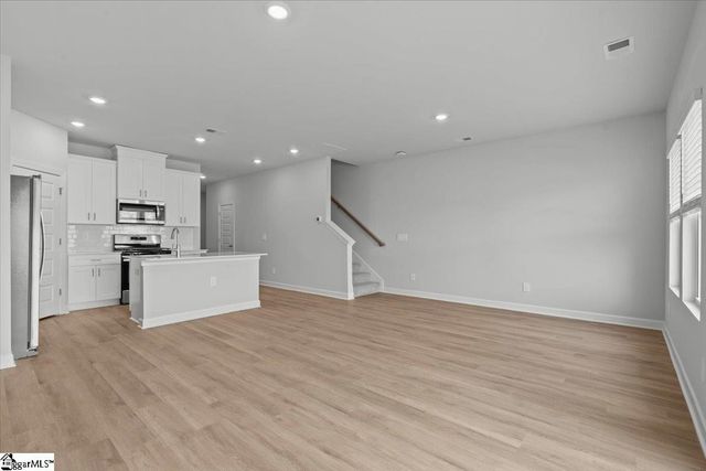 427 Blissful Court, Taylors, SC 29687