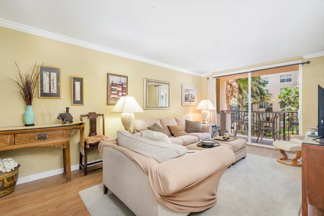 1801 N Flagler Drive 431, West Palm Beach, FL 33407