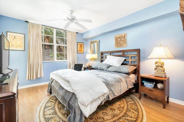 1801 N Flagler Drive 431, West Palm Beach, FL 33407