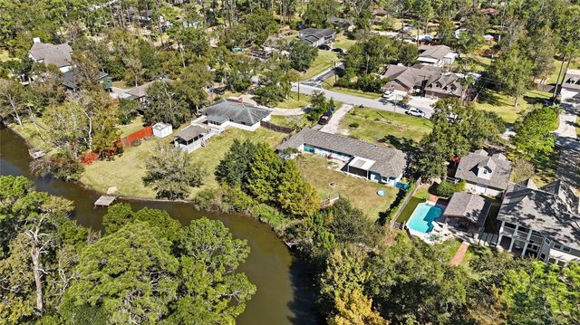 3322 Oak Drive, Dickinson, TX 77539