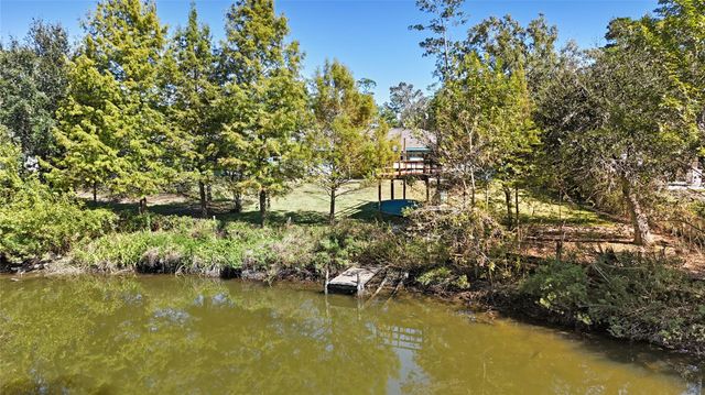 3322 Oak Drive, Dickinson, TX 77539