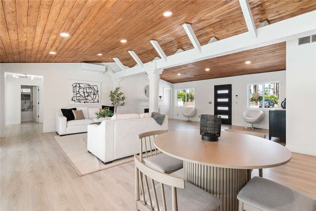 1065 E Sunny Dunes Road, Palm Springs, CA 92264