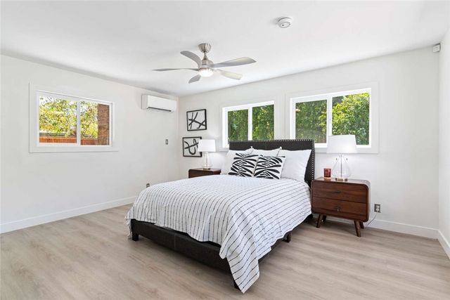 1065 E Sunny Dunes Road, Palm Springs, CA 92264