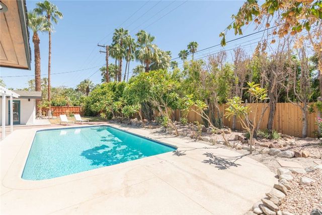 1065 E Sunny Dunes Road, Palm Springs, CA 92264