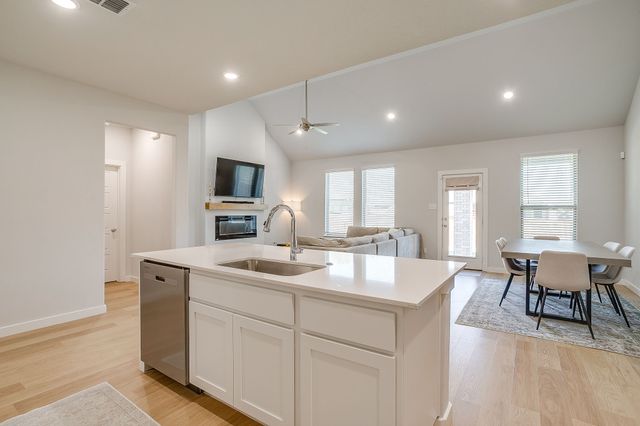 5845 Corazon Lane, Fort Worth, TX 76126