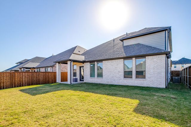 5845 Corazon Lane, Fort Worth, TX 76126