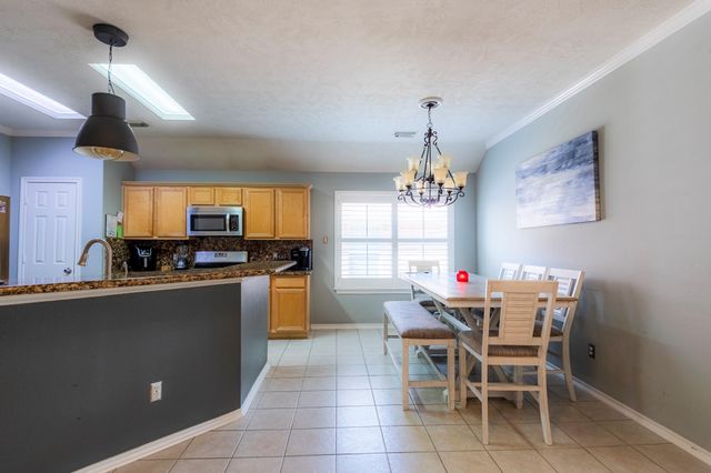 10 Delphinium Place, The Woodlands, TX 77382