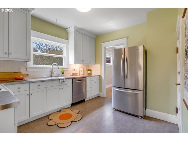 1406 Ne FAILING St, Portland, OR 97212