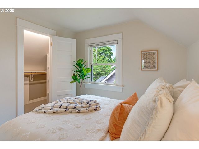 1406 Ne FAILING St, Portland, OR 97212