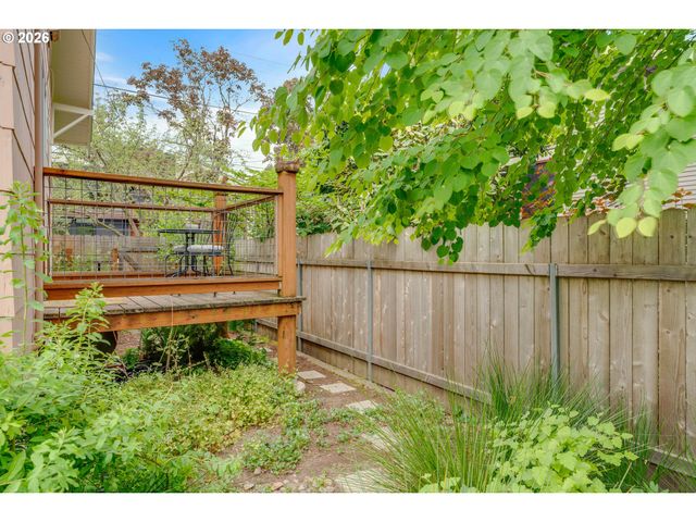 1406 Ne FAILING St, Portland, OR 97212
