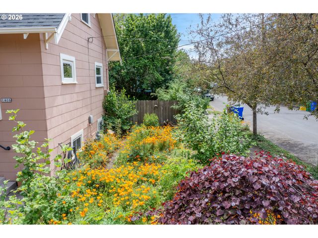 1406 Ne FAILING St, Portland, OR 97212