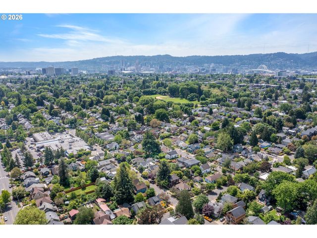 1406 Ne FAILING St, Portland, OR 97212