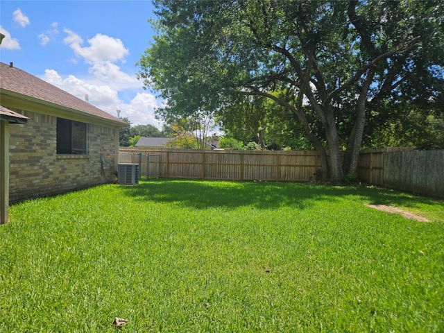 2822 Chimneystone Circle, Sugar Land, TX 77479