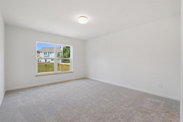 135 Sunbird Court, Waterloo, IA 50701