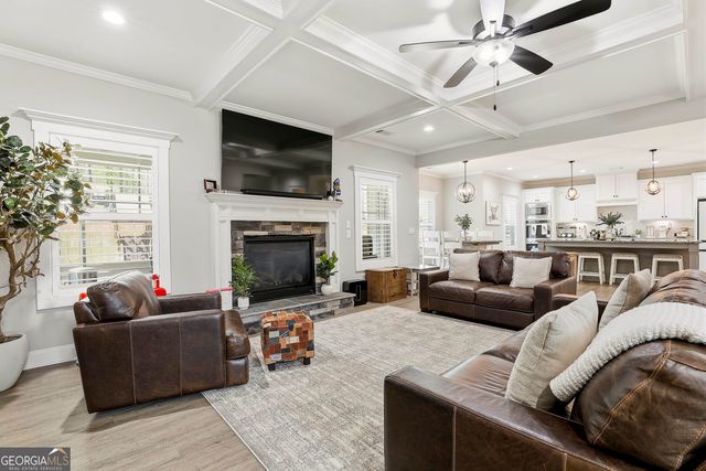 14 Pond Oak Way, Moreland, GA 30259