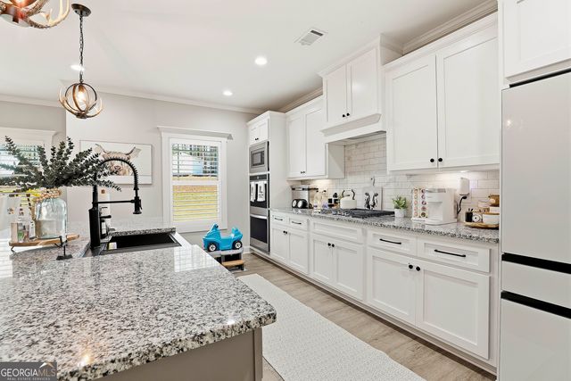 14 Pond Oak Way, Moreland, GA 30259