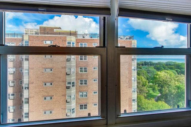 4950 N Marine Drive 1402, Chicago, IL 60640