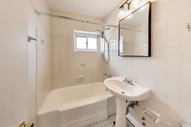 4950 N Marine Drive 1402, Chicago, IL 60640