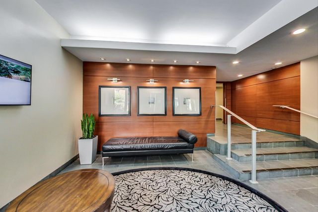 4950 N Marine Drive 1402, Chicago, IL 60640