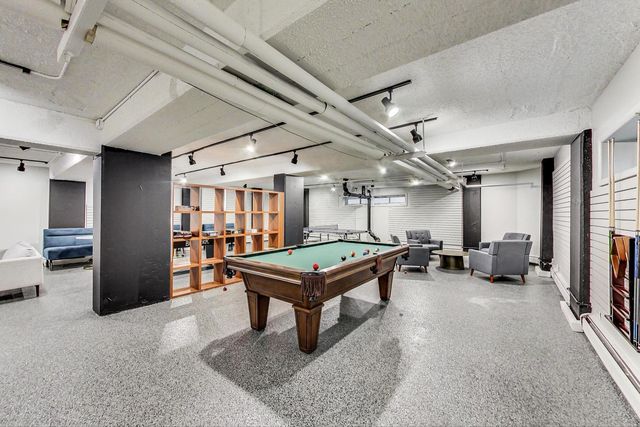 4950 N Marine Drive 1402, Chicago, IL 60640