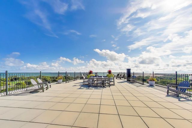 4950 N Marine Drive 1402, Chicago, IL 60640