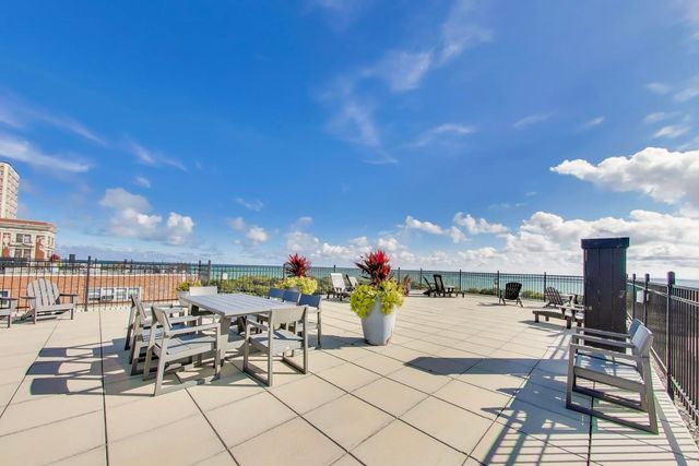 4950 N Marine Drive 1402, Chicago, IL 60640