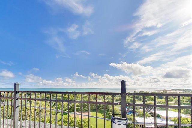 4950 N Marine Drive 1402, Chicago, IL 60640