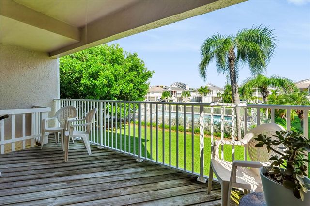 255 CAPRI CIRCLE N 22, Treasure Island, FL 33706