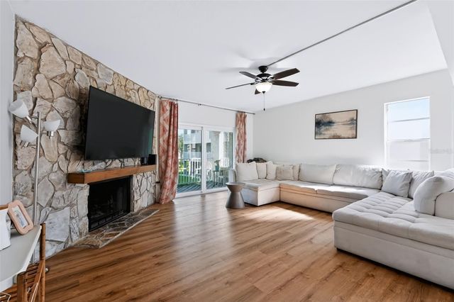 255 CAPRI CIRCLE N 22, Treasure Island, FL 33706