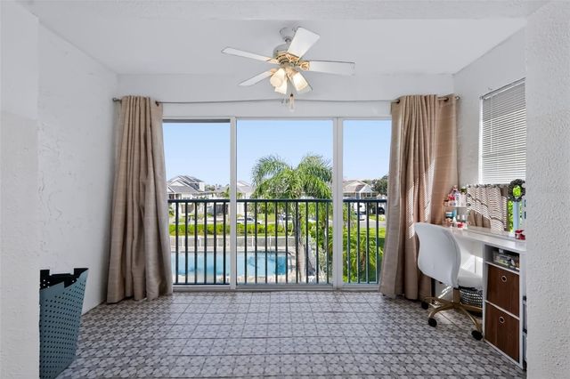 255 CAPRI CIRCLE N 22, Treasure Island, FL 33706