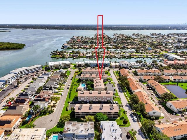 255 CAPRI CIRCLE N 22, Treasure Island, FL 33706