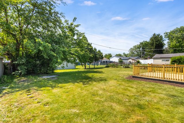 221 Gordon Avenue, Romeoville, IL 60446