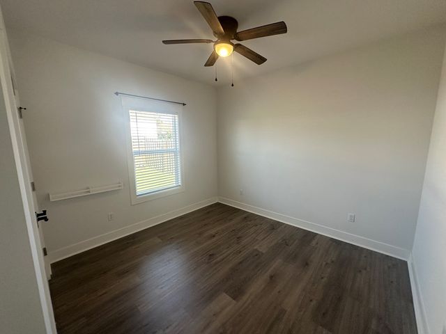 266 Merritt Dr, Slocomb, AL 36375