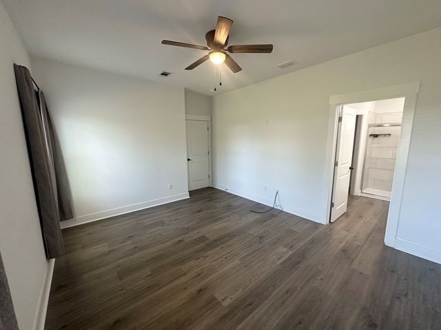 266 Merritt Dr, Slocomb, AL 36375